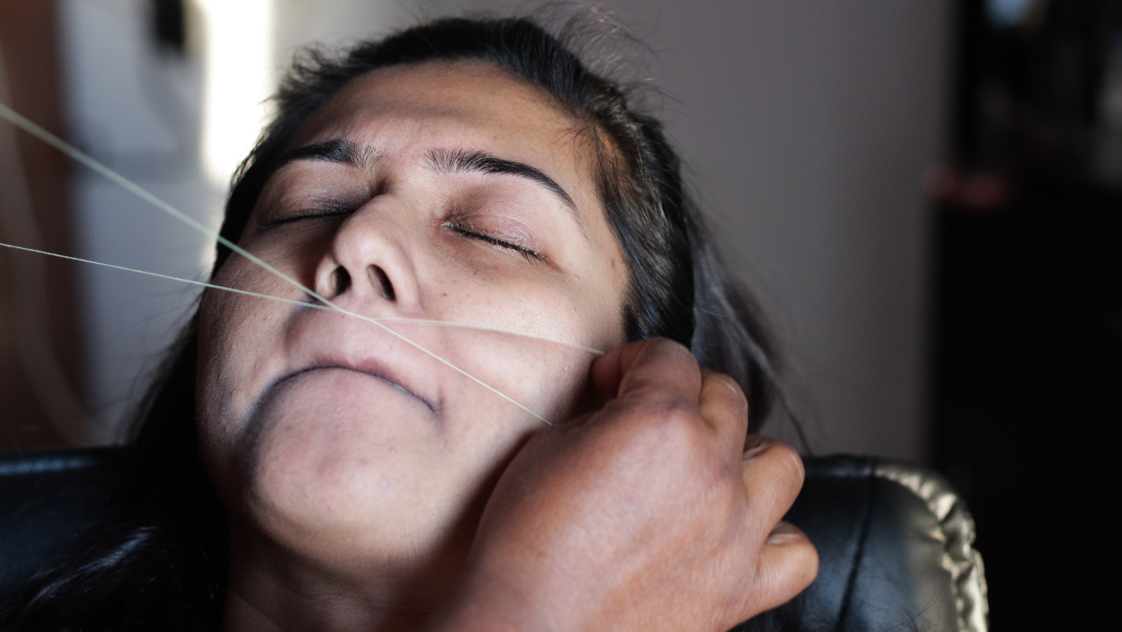 Threading Your Upper Lip At Home Is Easier Than You Think – The List
