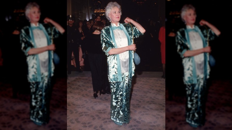 Bea Arthur wearing teal in January 1987