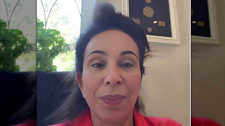 Judge Jeanine Pirro recording a Cameo video with any makeup on