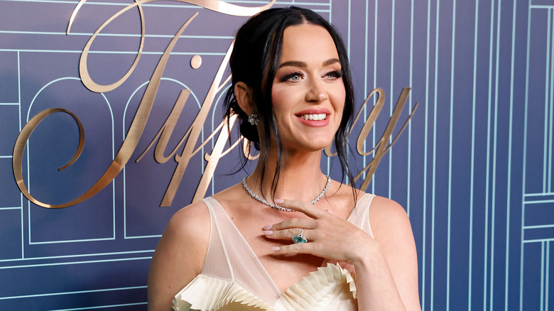 Katy Perry dressed in cream 