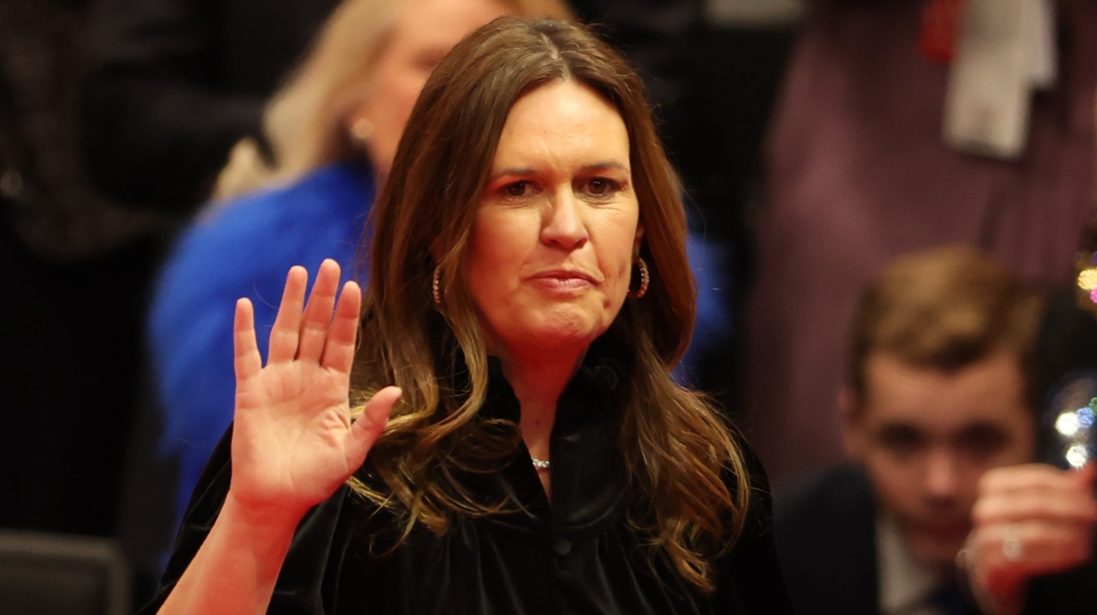<a href="https://www.thelist.com/1825255/times-sarah-huckabee-sanders-butchered-maga-barbiecore-look/" target="_blank">Times Sarah Huckabee Sanders Butchered Barbiecore Trend Sweeping Trump-Land</a>