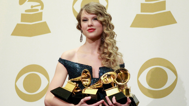 Taylor Swift at the 52nd Grammy Awards in 2010