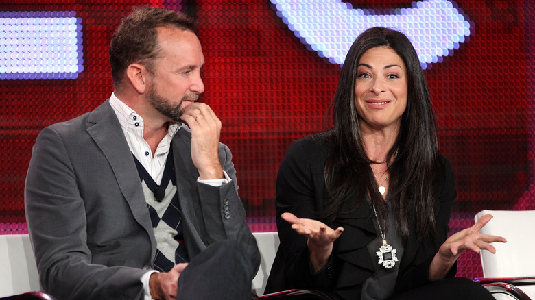 Clinton Kelly and Stacy London sitting on stage together