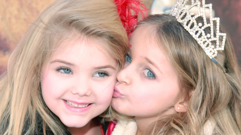 Toddlers and Tiaras cast playing
