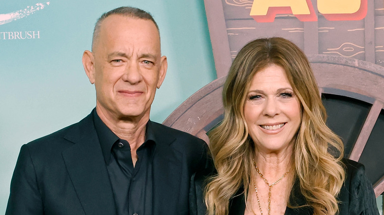 Tom Hanks and Rita Wilson smling.