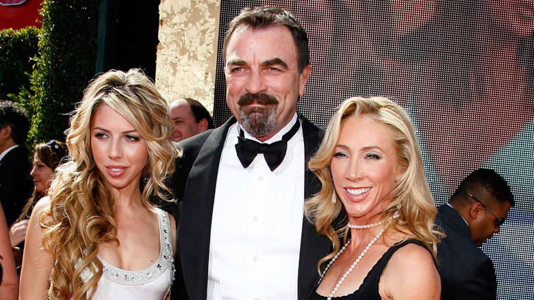 Hannah Selleck and parents on the red carpet