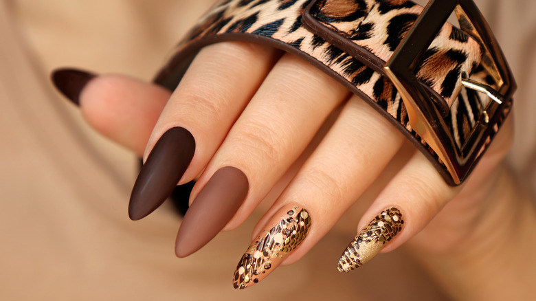 Tortoise shell nails