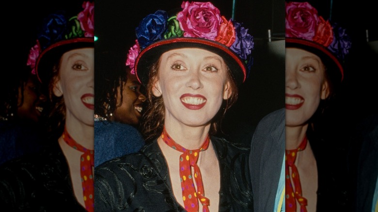 Shelley Duvall in flowered hat