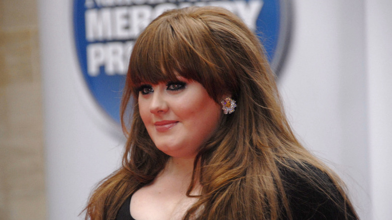 Closeup of Adele walking outside in 2007