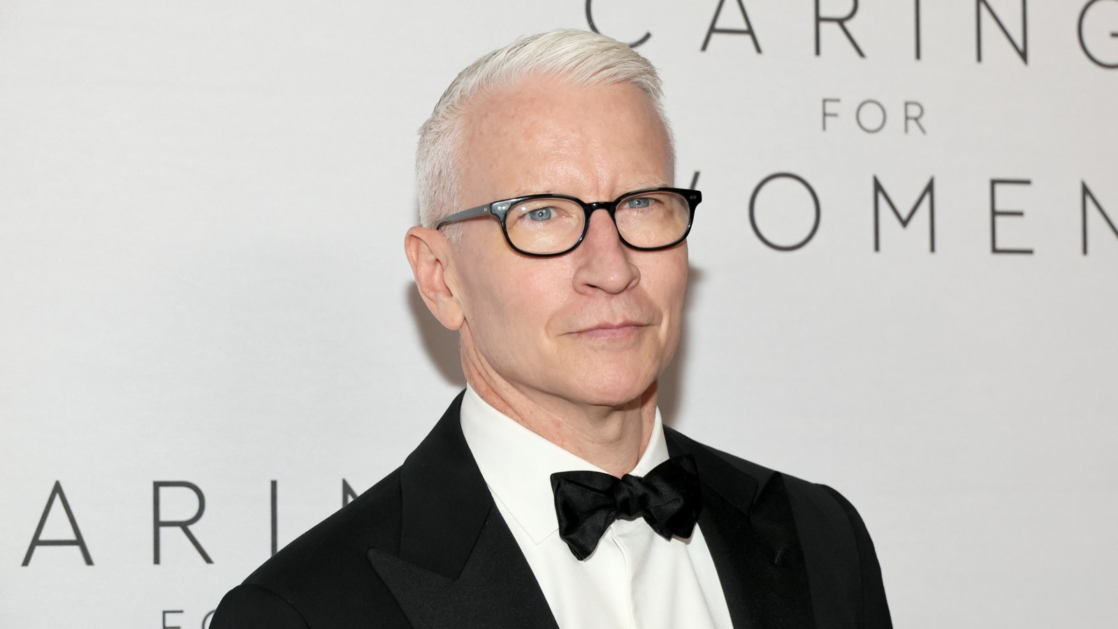 Tragic Details About Anderson Cooper