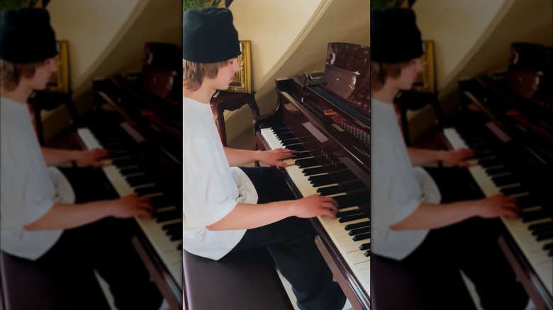 Jayden Federline playing piano
