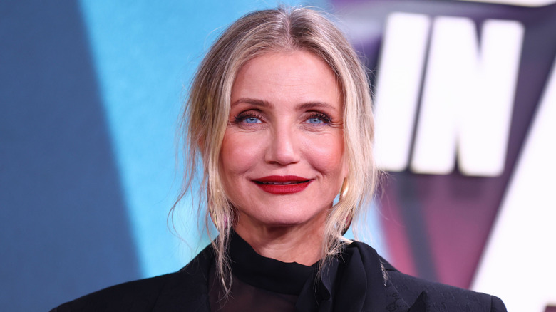 Cameron Diaz smiles at a movie premiere