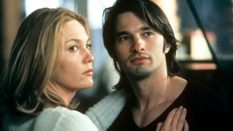Diane Lane and Oliver Martinez in Unfaithful