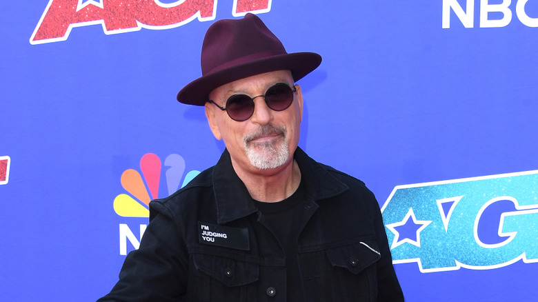 Howie Mandel wearing a hat