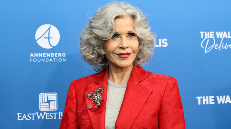 Jane Fonda posing for photos