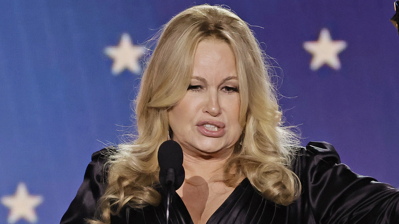 Jennifer Coolidge giving speech