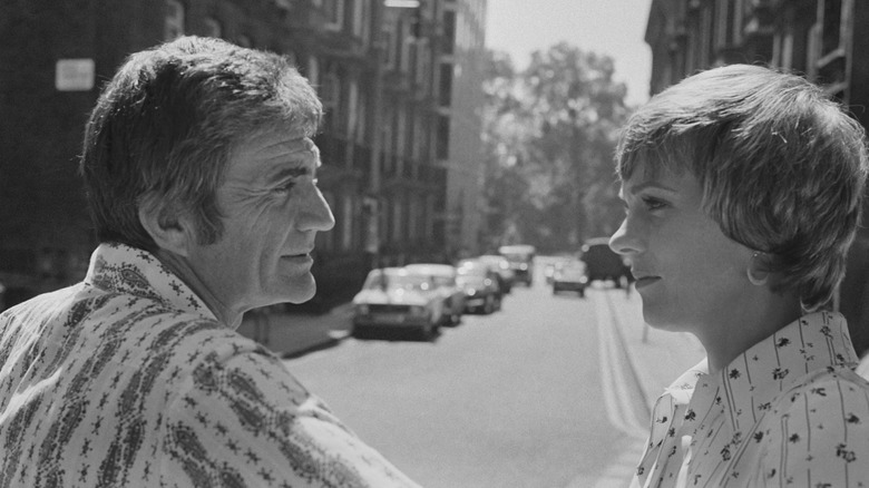 Julie Andrews and Blake Edwards looking at each other
