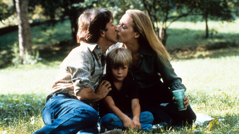 Meryl Streep and Dustin Hoffman kissing in Kramer vs. Kramer