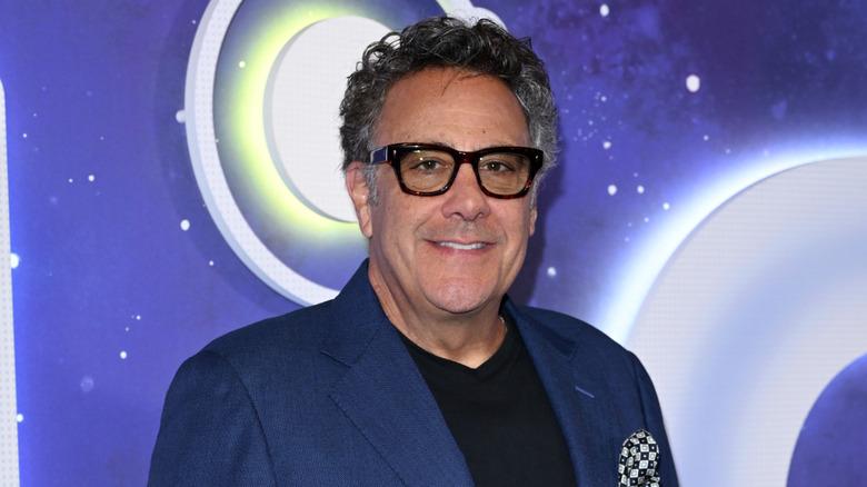 Brad Garrett smiling