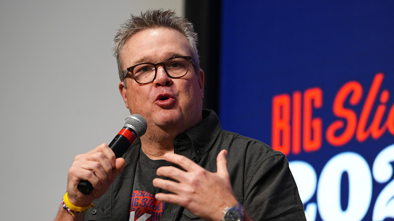 Eric Stonestreet giving a speech