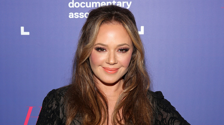 Leah Remini smiling at the IDA Documentary Awards in 2019