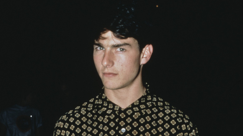 Young Tom Cruise staring