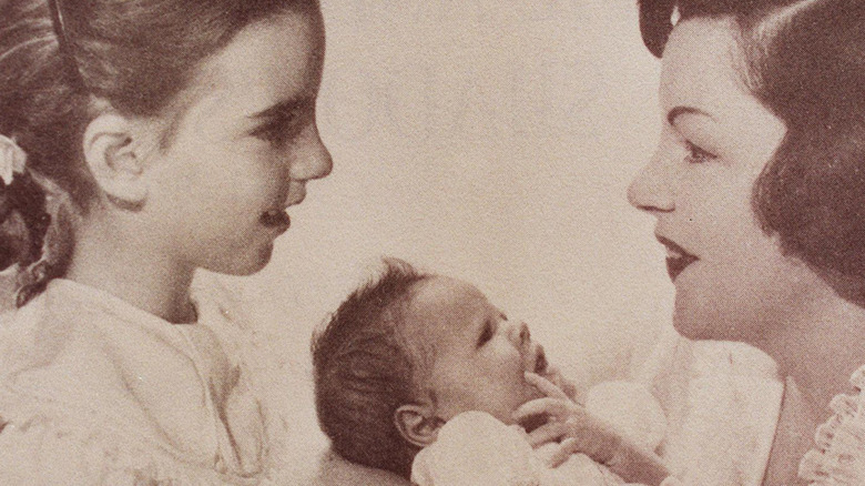 Judy Garland, Lorna Luft, and Liza Minelli