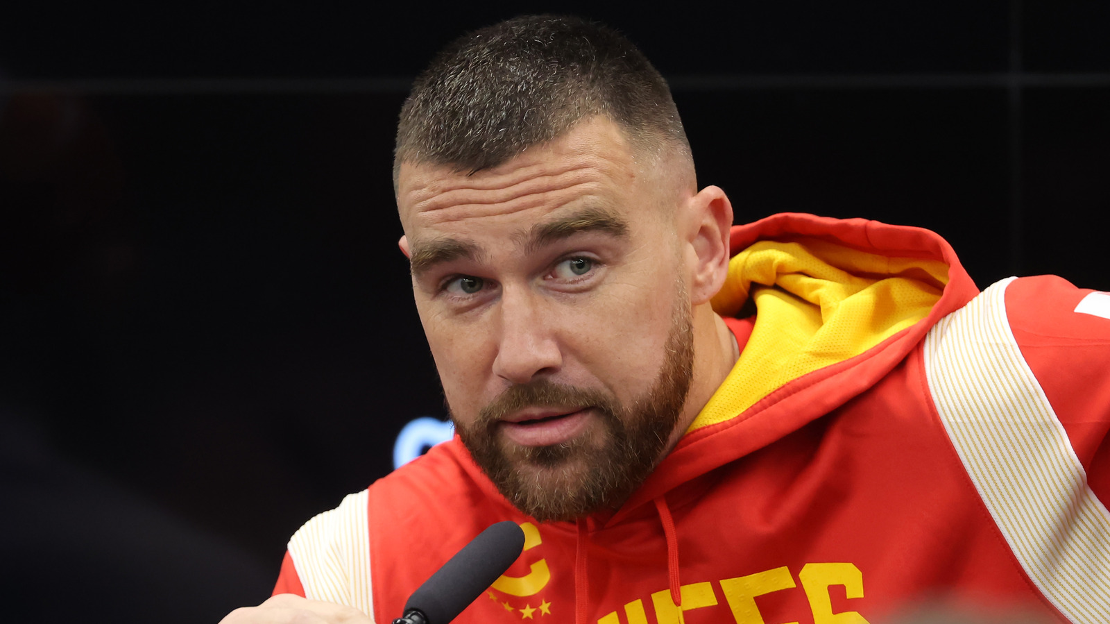 Travis Kelce Takes Cues From Taylor Swift When It Comes To Public Scrutiny