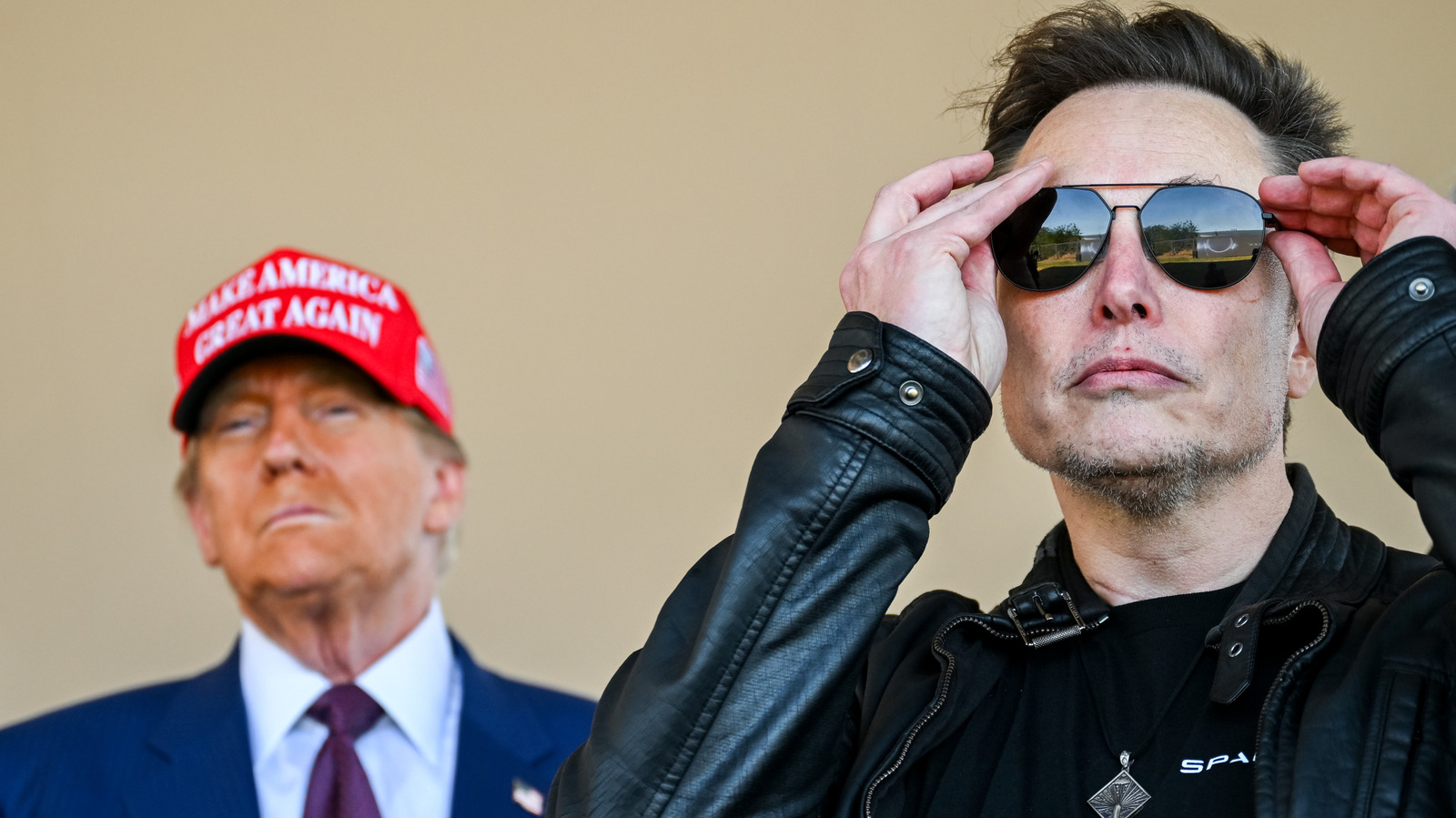 <a href="https://www.thelist.com/1754866/trump-elon-musk-bromance-going-down-flames-quicker-than-thought/" target="_blank">Trump And Elon Musk’s Bromance May Be Going Down In Flames Quicker Than We Thought</a>