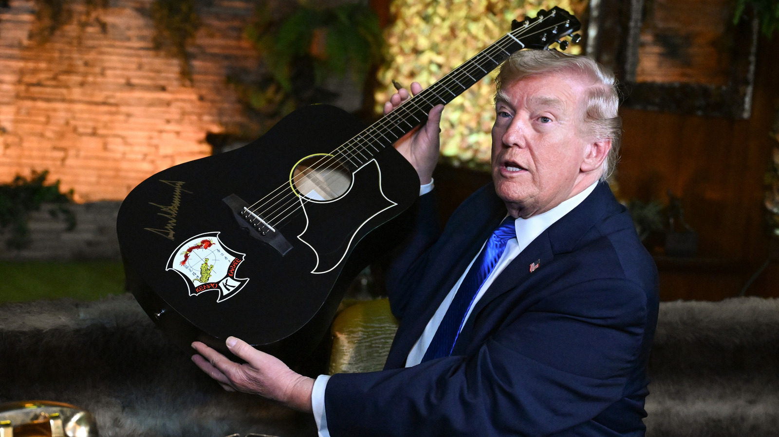 Trump Visits Graceland, Wonders If He Could Beat Elvis