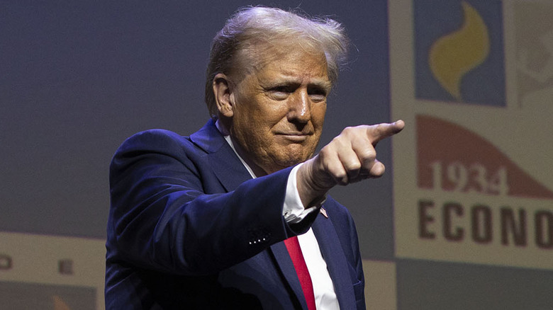 Donald Trump pointing