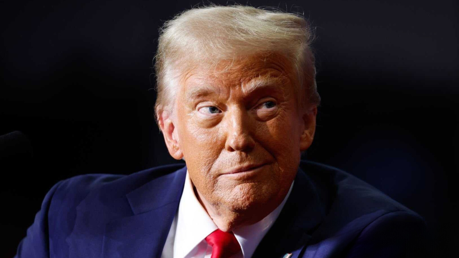 <a href="https://www.thelist.com/1785108/trump-description-elon-musk-hints-weirder-dynamic-than-thought/" target="_blank">Trump’s Elon Musk Description Hints Their Dynamic Is Weirder Than We Thought</a>