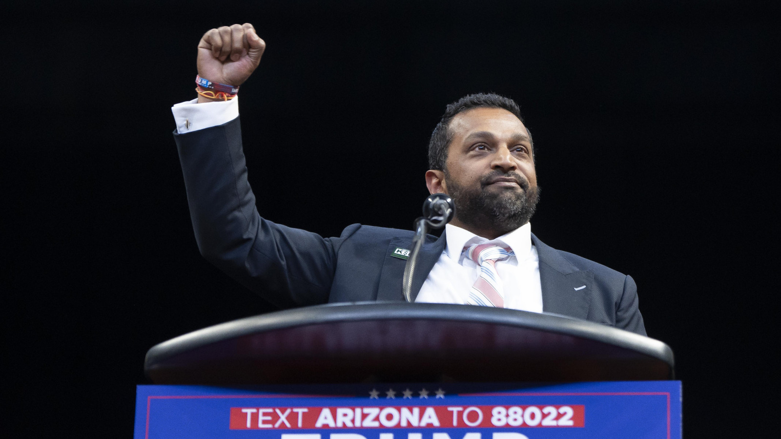 <a href="https://www.thelist.com/1728562/trump-fbi-director-nominee-kash-patel-obsessed-with-donald/" target="_blank">Trump’s FBI Director Nominee Kash Patel Seems More Obsessed With Donald Than Elon</a>