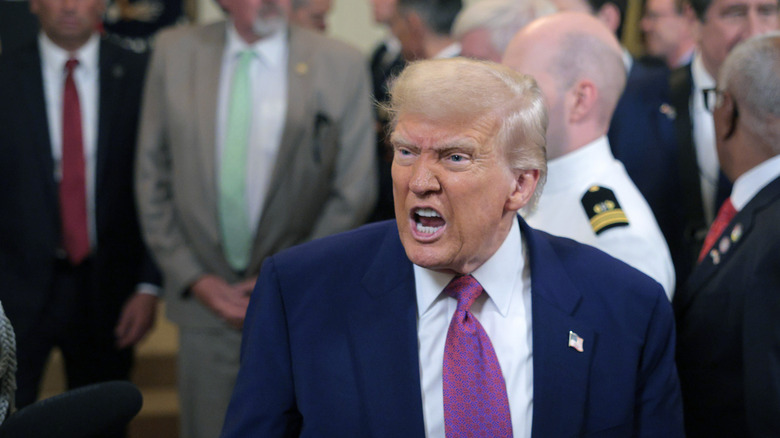 Donal Trump angry