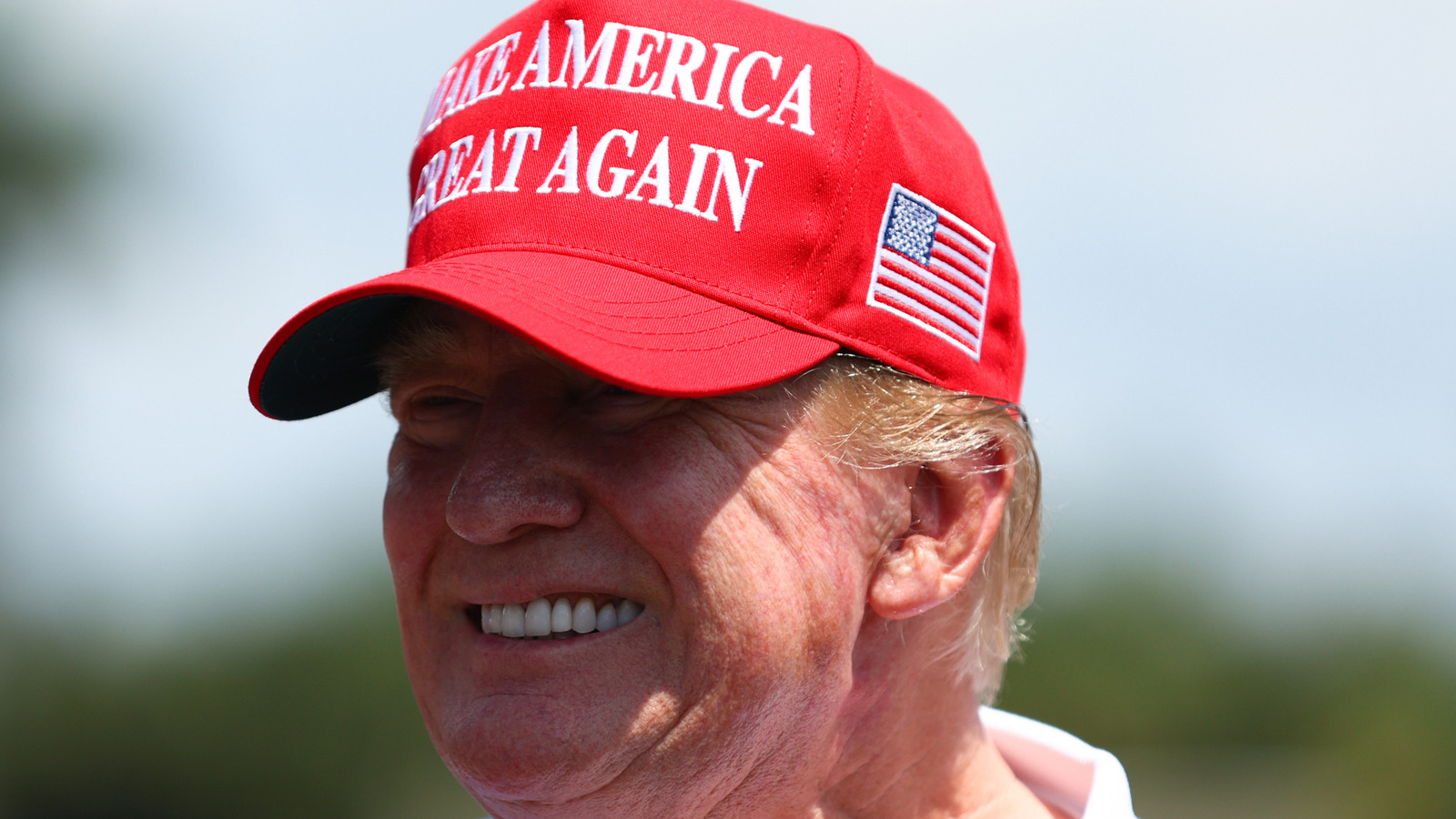 <a href="https://www.thelist.com/1728793/trump-latest-cash-grab-play-his-golf-courses-but-can-you-cheat/" target="_blank">Trump’s Latest Cash Grab Lets You Play As Donald On His Golf Courses (But Can You Cheat?)</a>