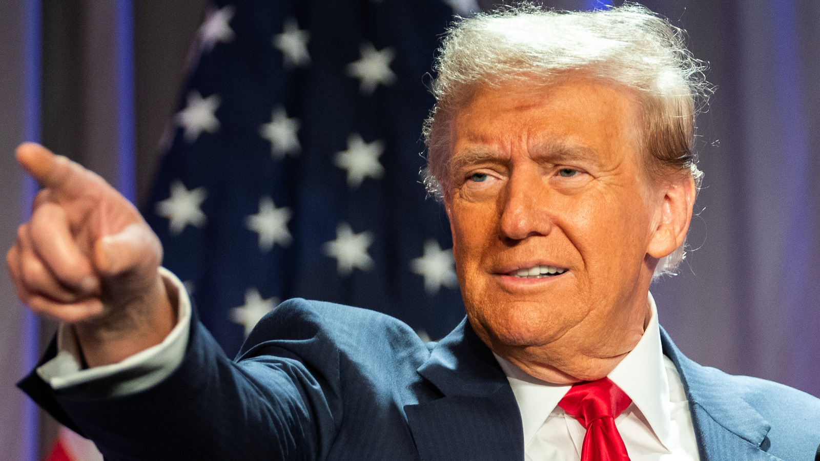 Trump’s Makeup Routine Undergoes Another Big Change But He’s Still Missing One Key Step Trump’s Makeup Routine Undergoes Another Big Change But He’s Still Missing One Key Step