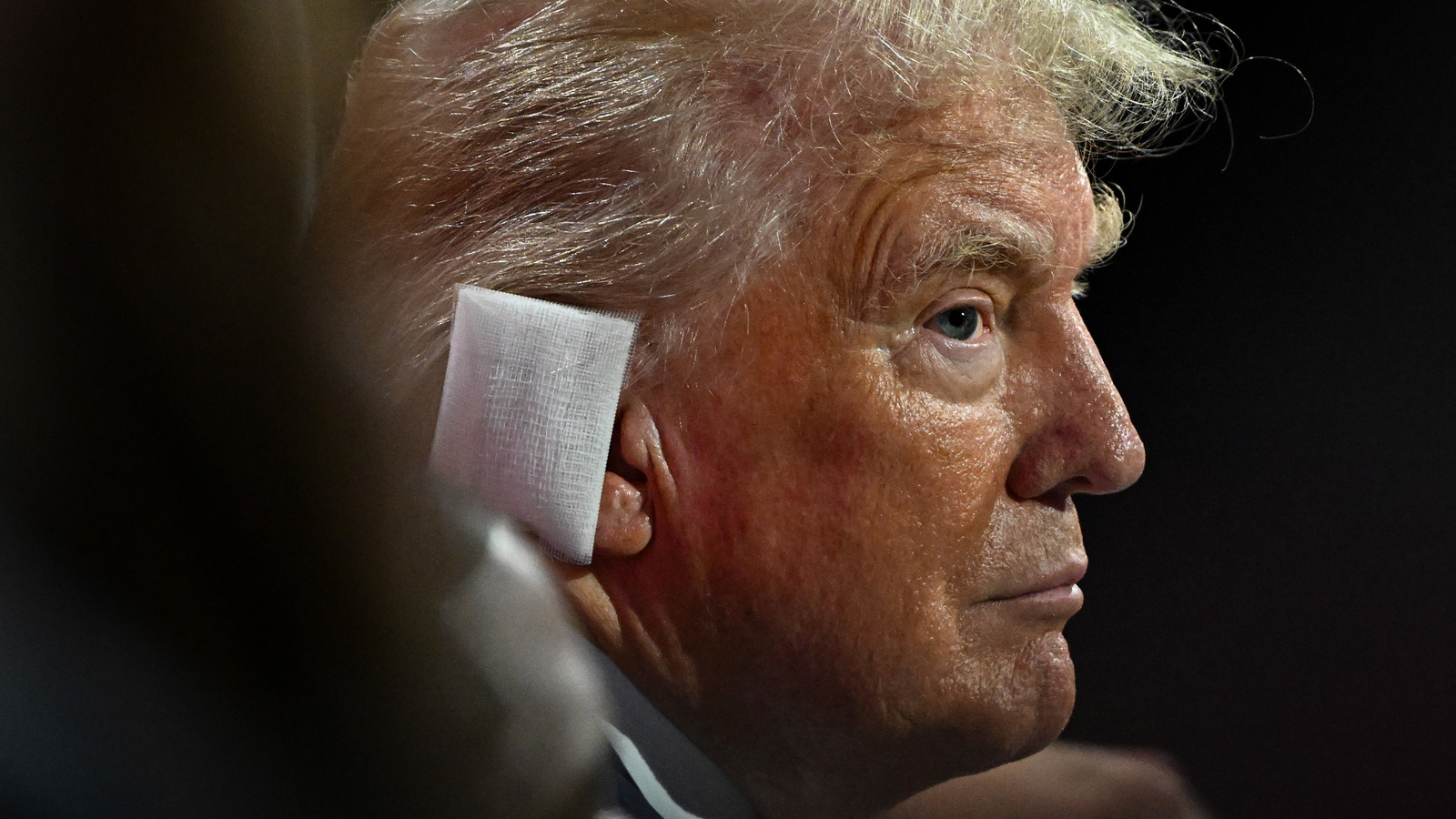 2024年共和党全国大会でのトランプ氏の眠そうな態度は、彼の年齢に関する疑問を解消する助けにはならない