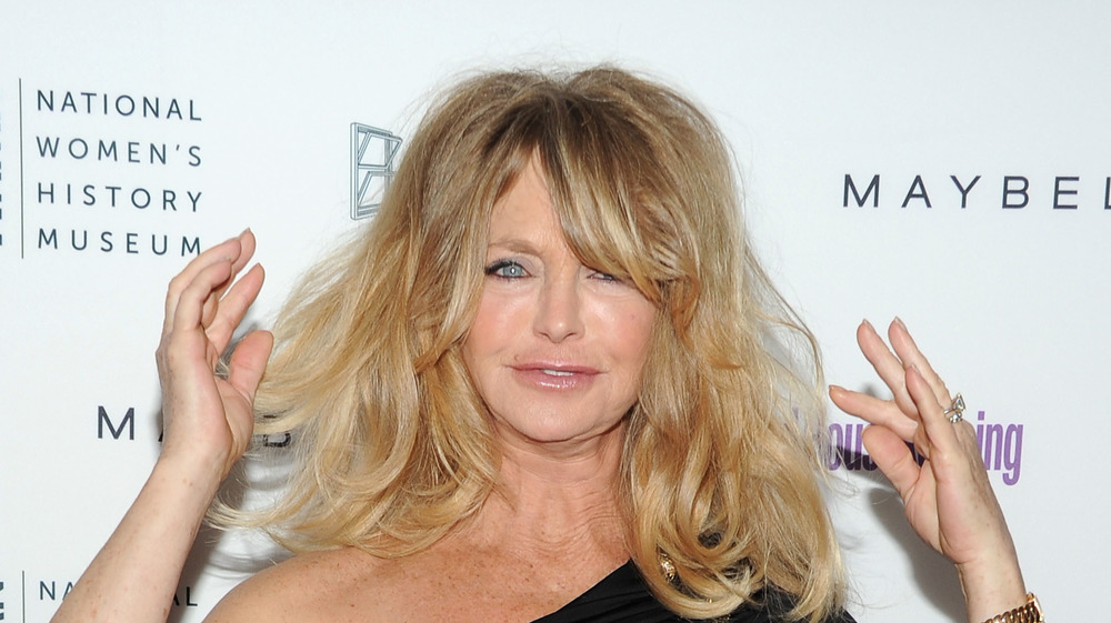 Goldie Hawn's famous curtain bangs