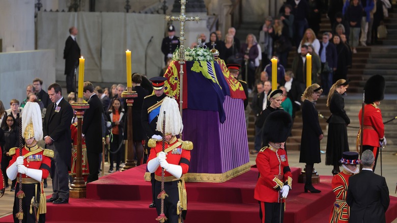 The Queen's grandchildren holding vigil at her coffin