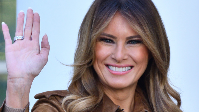 Melania Trump waving