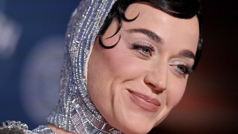 Katy Perry attends the 11th Breakthrough Prize Ceremony in Santa Monica, CA (2025)