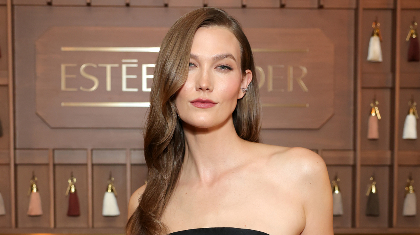 Unfiltered Pic Of Karlie Kloss Hints The Plastic Surgery Rumors May Not Be BS
