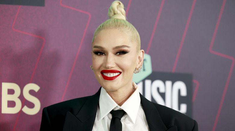 Gwen Stafani black suit and tie