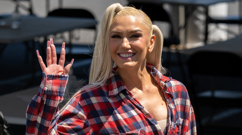 Gwen Stefani checkered shirt wild hair