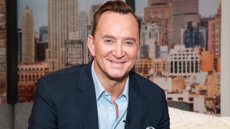 Clinton Kelly smiling
