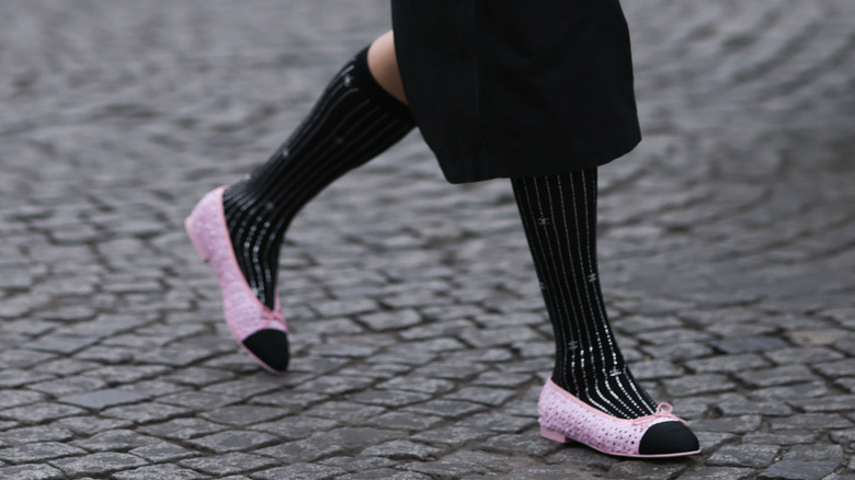 ballet flats with socks