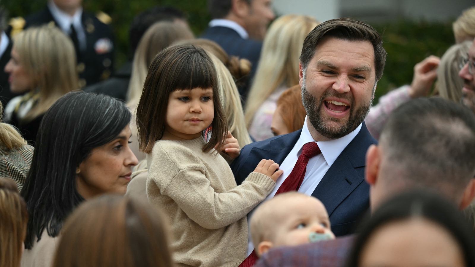 Usha And JD Vance's Obvious Disconnect During Turkey Pardon Won't Help Those Divorce Rumors