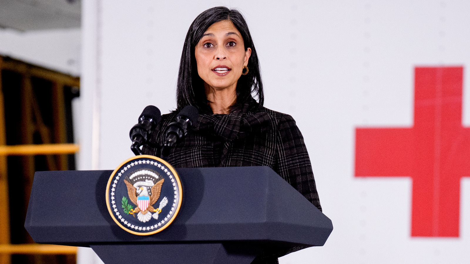 Usha Vance Hints She Doesn't Mind Divorce Rumors By Ditching Her Wedding Ring Yet Again