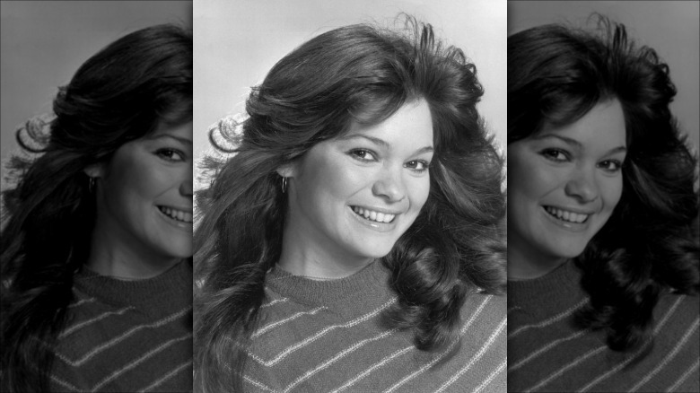 Valerie Bertinelli posing in 1985