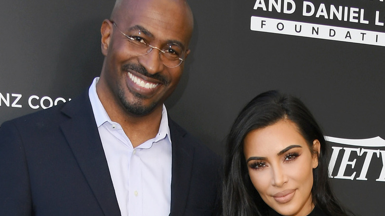 Van Jones and Kim Kardashian pose together on the red carpet